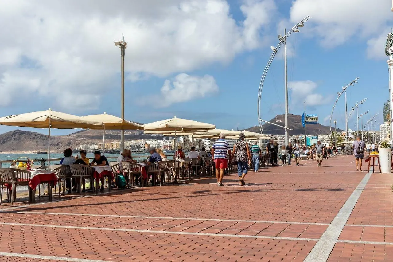 Апартаменты Flatguest Santa Catalina + Beach + Central + Wifi Лас-Пальмас-де-Гран-Канария