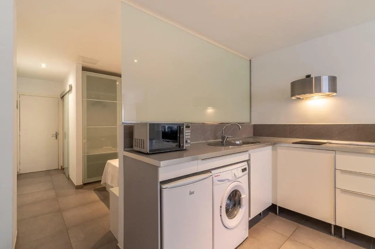 Апартаменты Flatguest Santa Catalina + Beach + Central + Wifi Лас-Пальмас-де-Гран-Канария