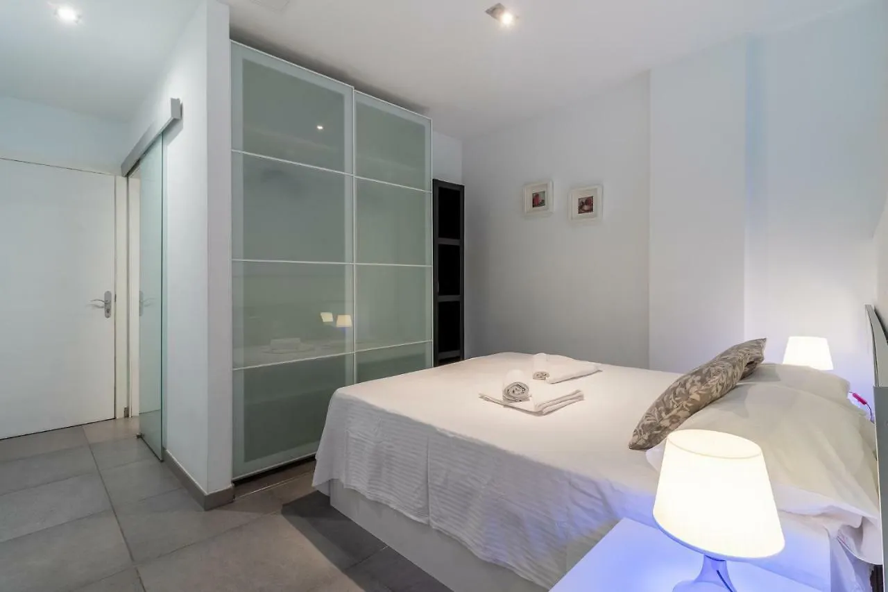 Апартаменты Flatguest Santa Catalina + Beach + Central + Wifi Лас-Пальмас-де-Гран-Канария Испания